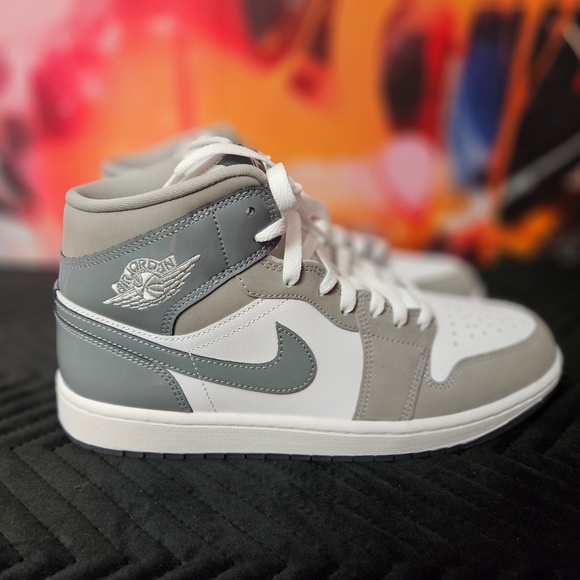 Air Jordan 1 Mid "Grey Fog" - Men's 10 - Picture 1 of 9